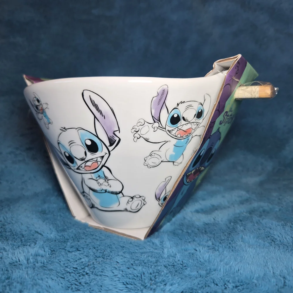 🌺Disney's Stitch 16oz. Sketch-Art Ramen Noodle Bowl with Chopsticks, Tossed